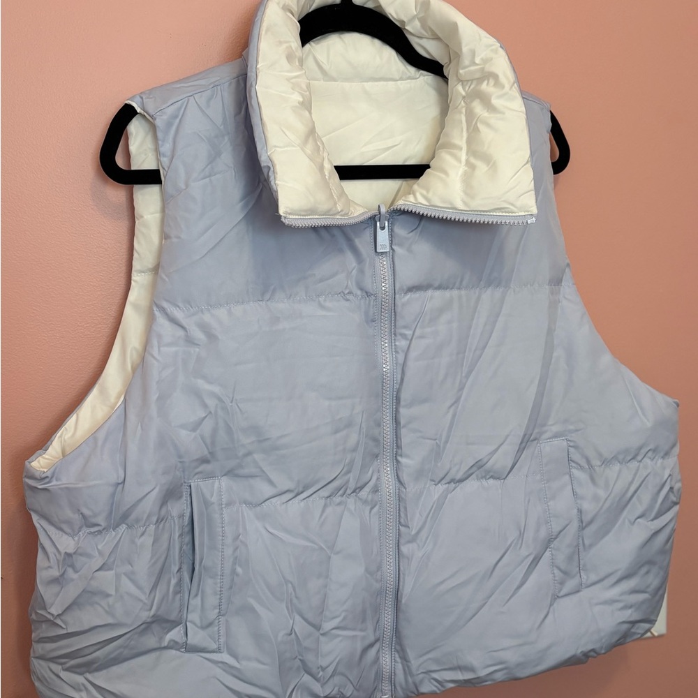 All in Motion Cream Puffer Vest